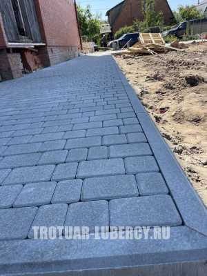 укладка тротуарной плитки старый город серая